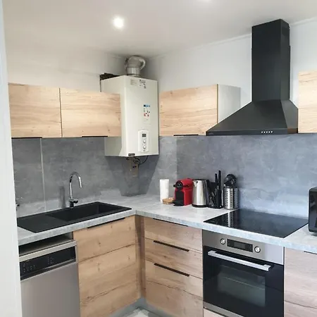 La Roseraie Proche Centre/gare Apartment